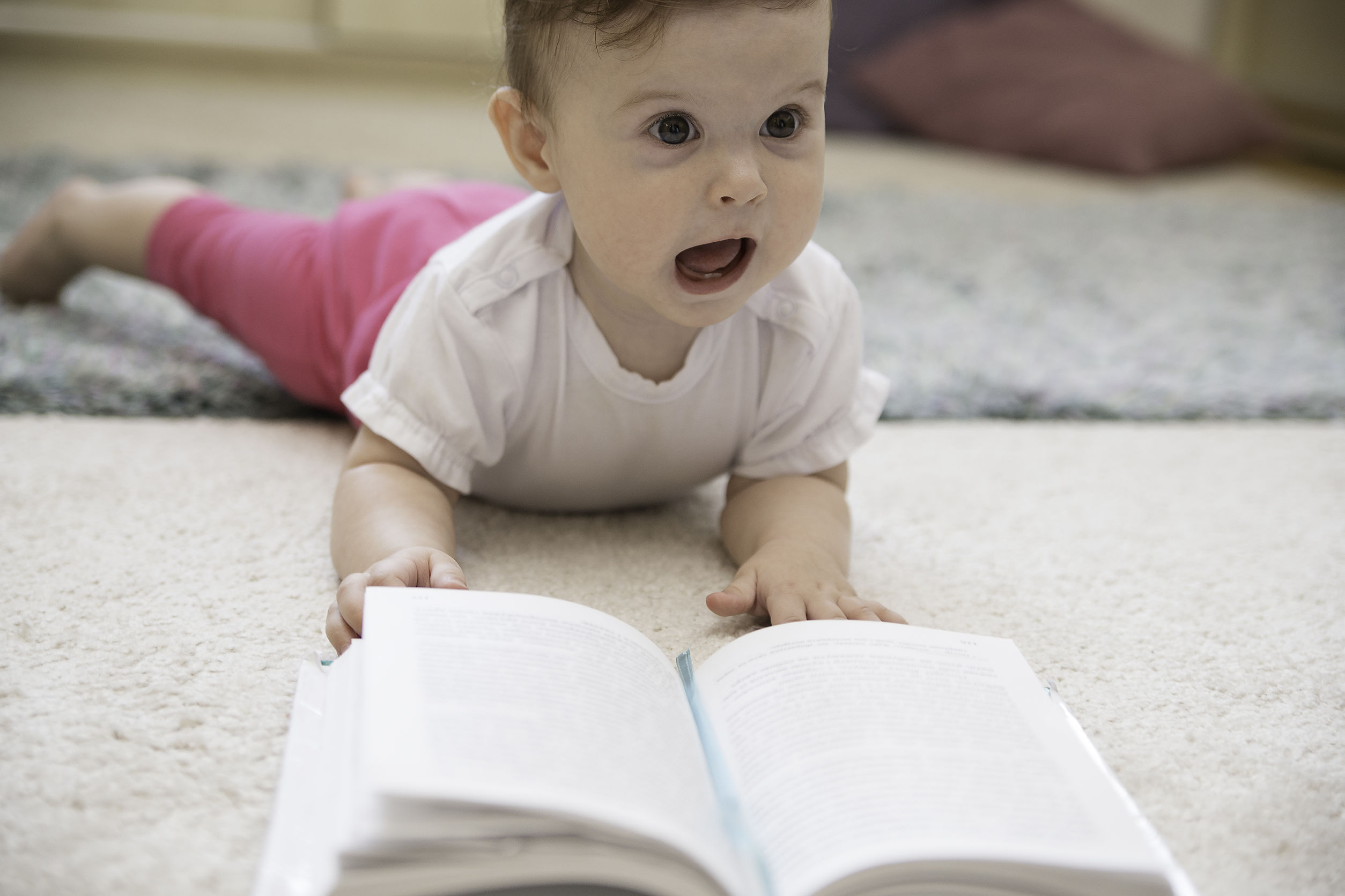 baby reading